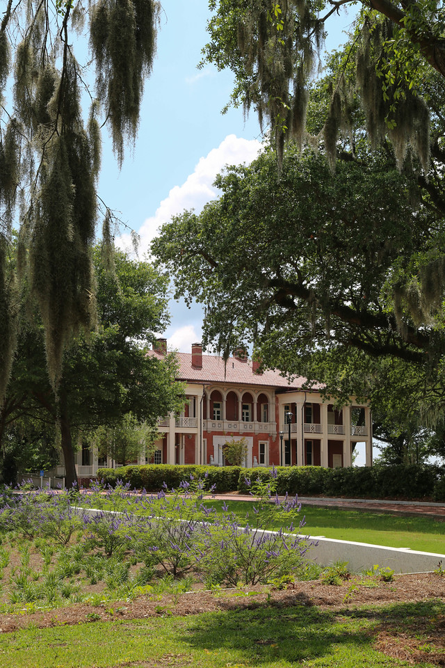 Charleston Daily Photo Old Navy Base Quarters HI