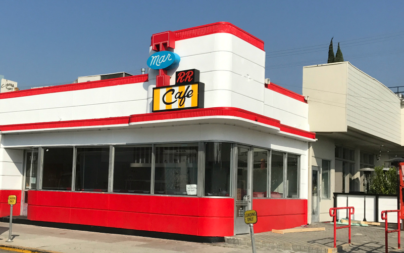 Blue Rose Epics Entertainment Visit the Double RR Diner in Los