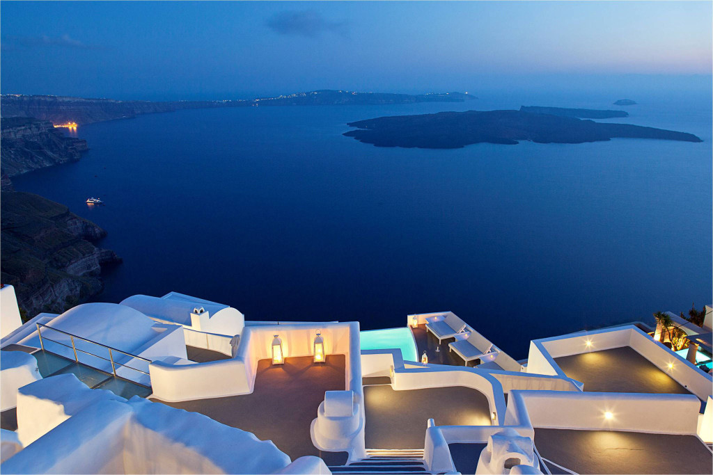 Passion For Luxury Superb Katikies Hotel in Oia, Santorini, Greece