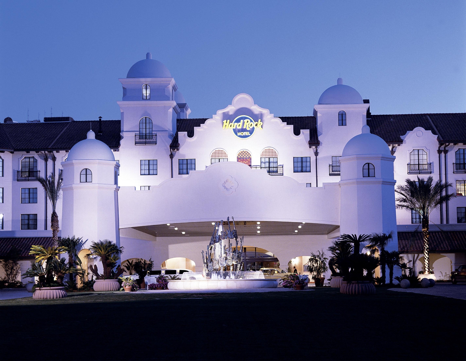 Hard Rock Hotel Guide Rooms, Pool, Dining, Bars, And More — UO FAN GUIDE